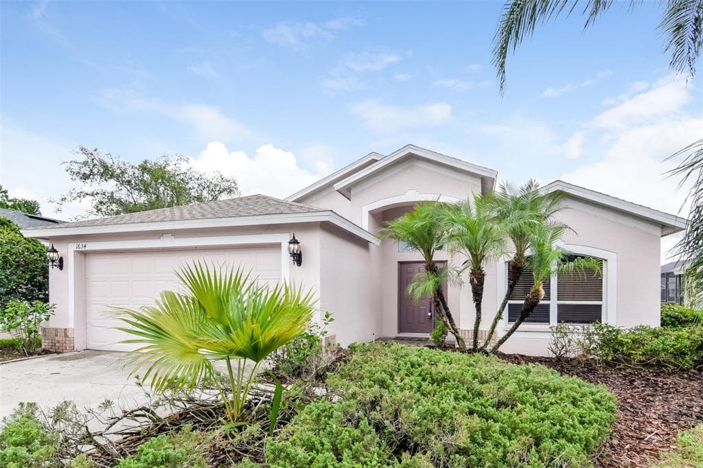 1634 AUDUBON TRAIL LUTZ, FL 33549