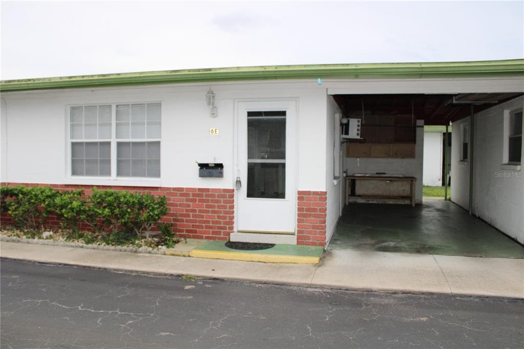 6165 58TH STREET N UNIT 6E ST PETERSBURG, FL 33709