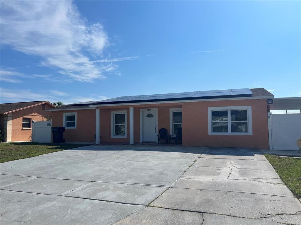 4827 ALVARADO DRIVE TAMPA, FL 33634