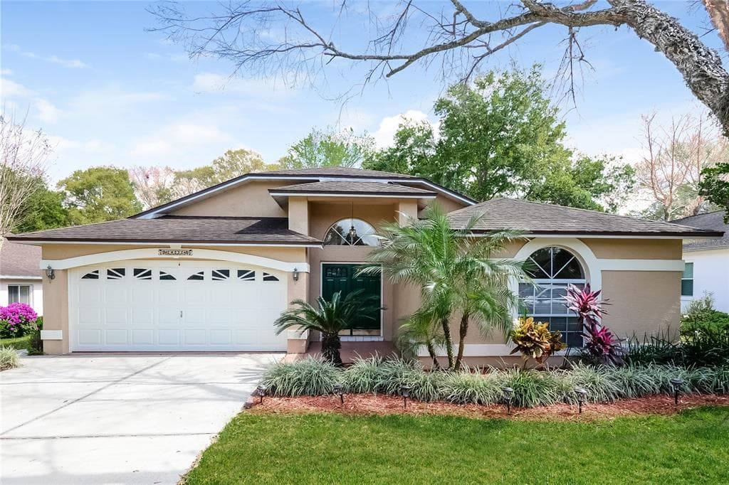 24272 TWIN LAKE DRIVE LAND O LAKES, FL 34639