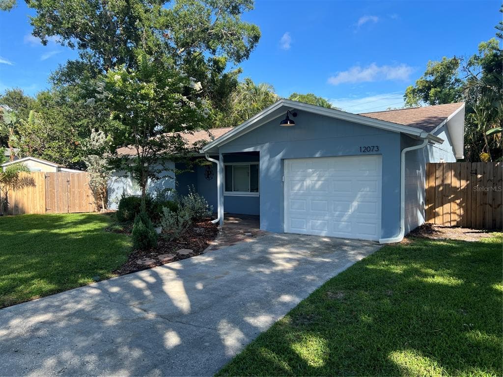 12073 AURORA COURT LARGO, FL 33774