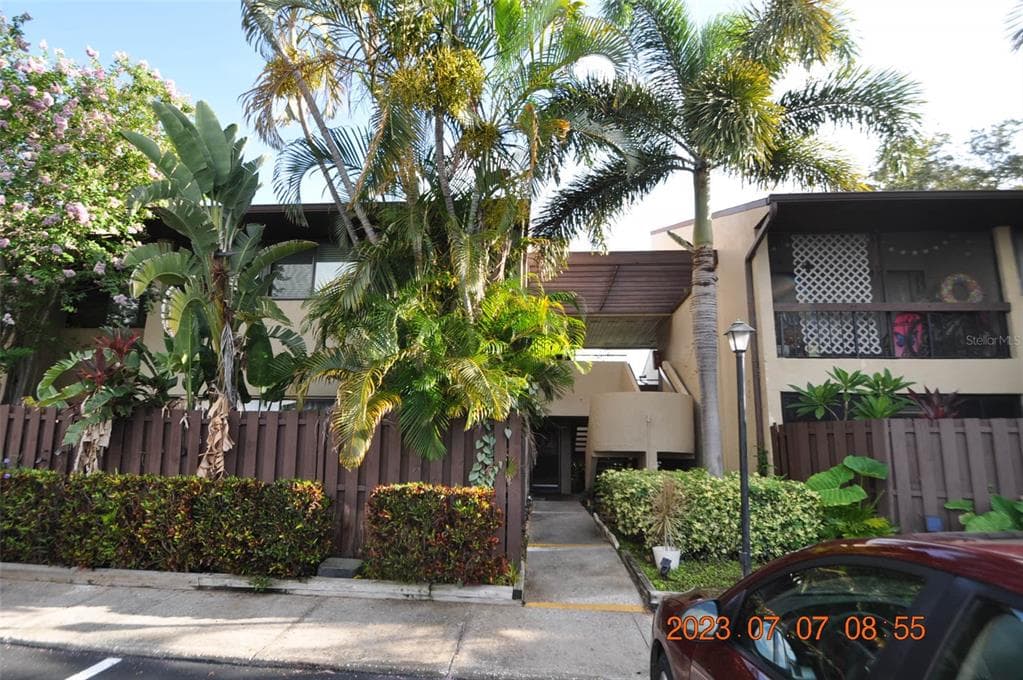 775 N VILLAGE DRIVE N UNIT 207 ST PETERSBURG, FL 33716