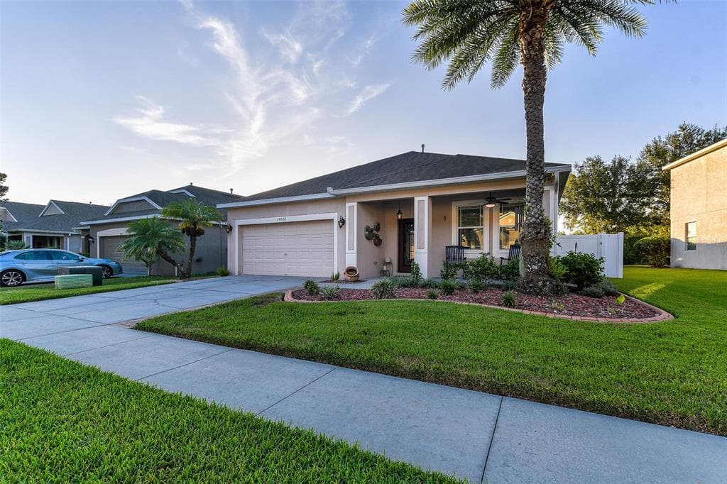 19531 SUNSET BAY DRIVE LAND O LAKES, FL 34638