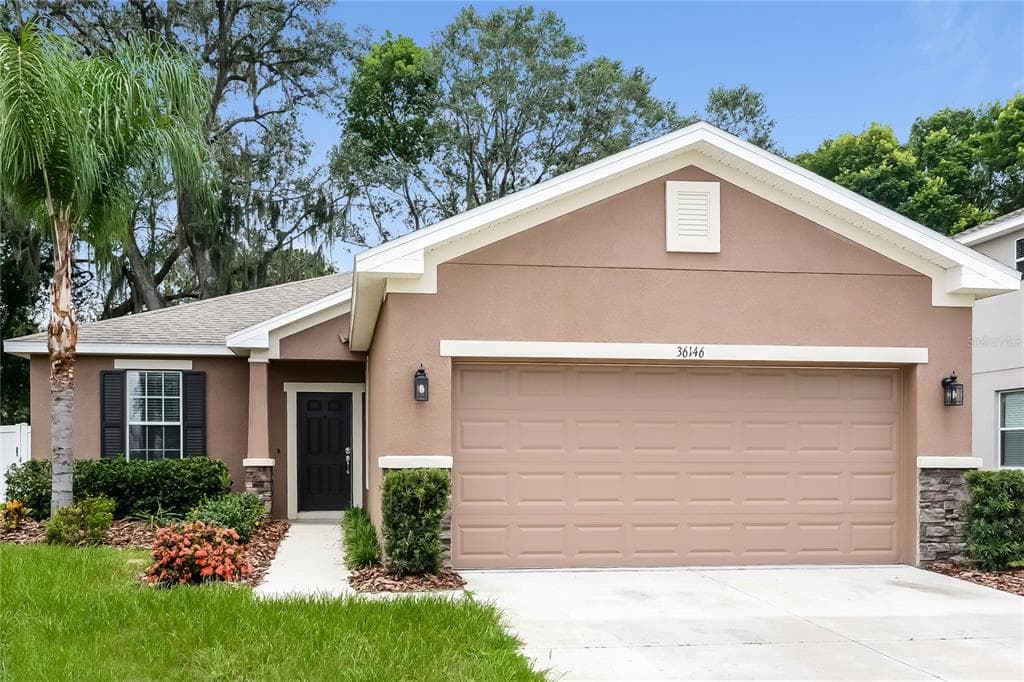 36146 LAGUNA HILLS CIRCLE ZEPHYRHILLS, FL 33541