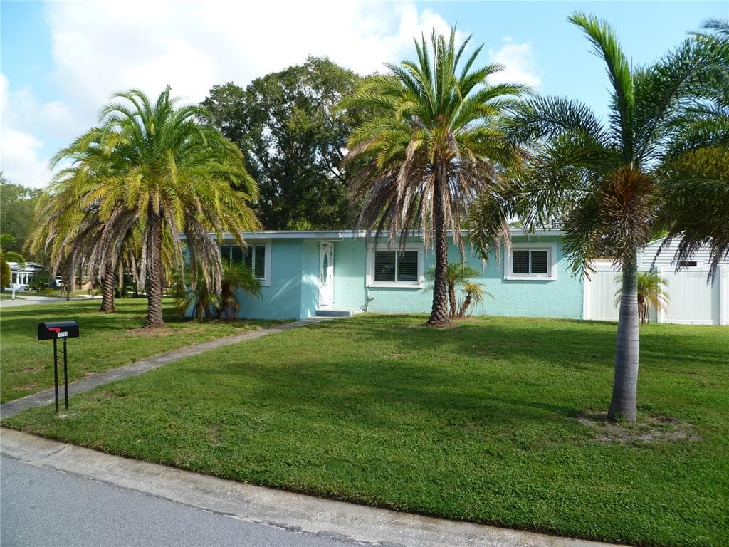 10563 51ST TERRACE N ST PETERSBURG, FL 33708