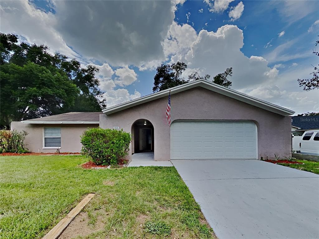 615 FOREST HILLS DRIVE BRANDON, FL 33510