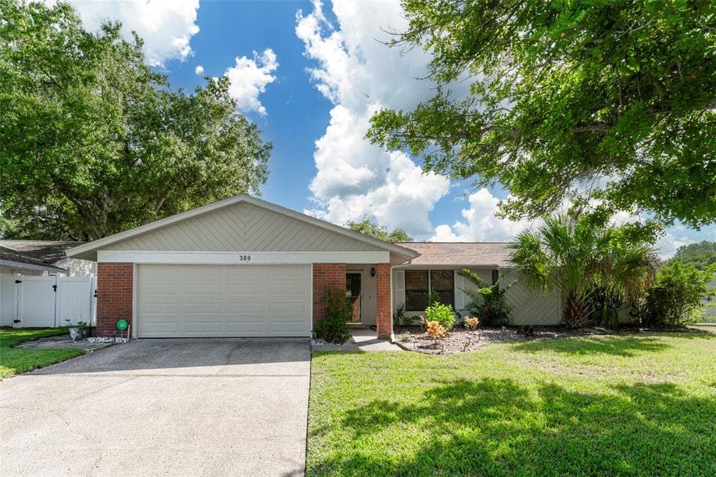 309 LAKEVIEW DRIVE