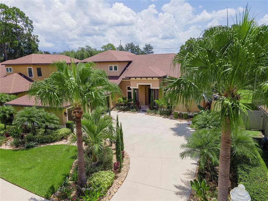 3432 GRAYCLIFF LANE