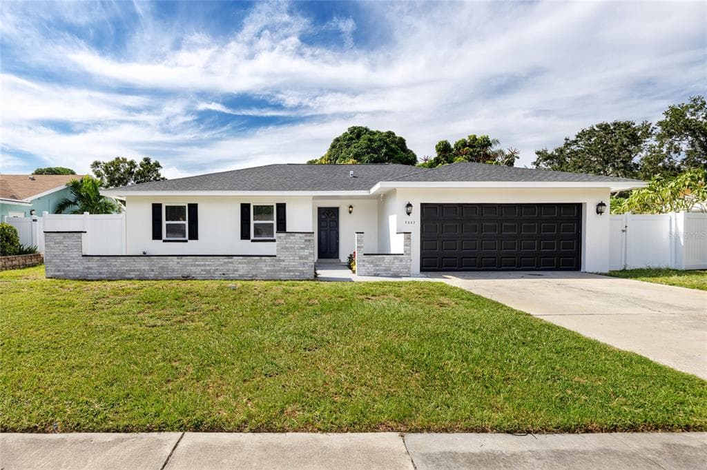5802 BAY PINES LAKES BOULEVARD ST PETERSBURG, FL 33708