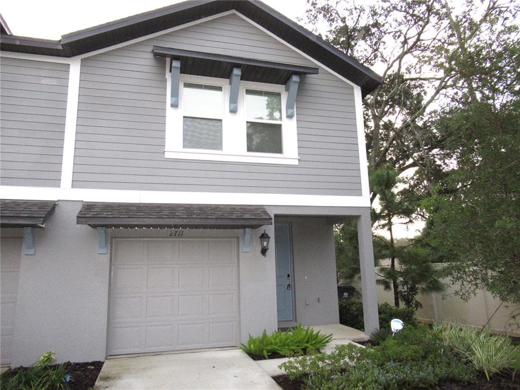 2711 EMORY SOUND PLACE BRANDON, FL 33510