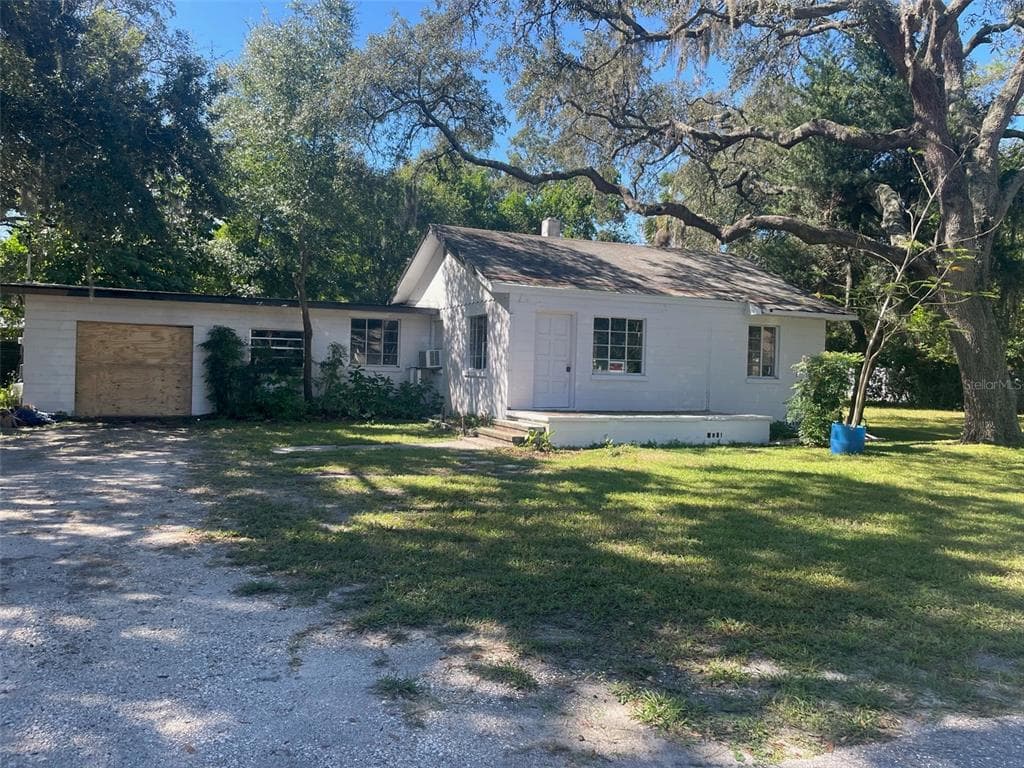 317 E 132ND AVENUE TAMPA, FL 33612