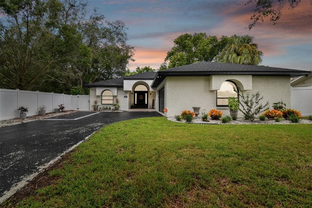 445 WEXFORD LEAS BLVD PALM HARBOR, FL 34683