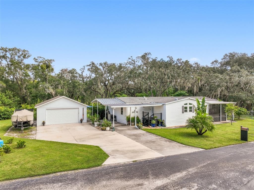 9171 WOOD TERRACE DRIVE TAMPA, FL 33637
