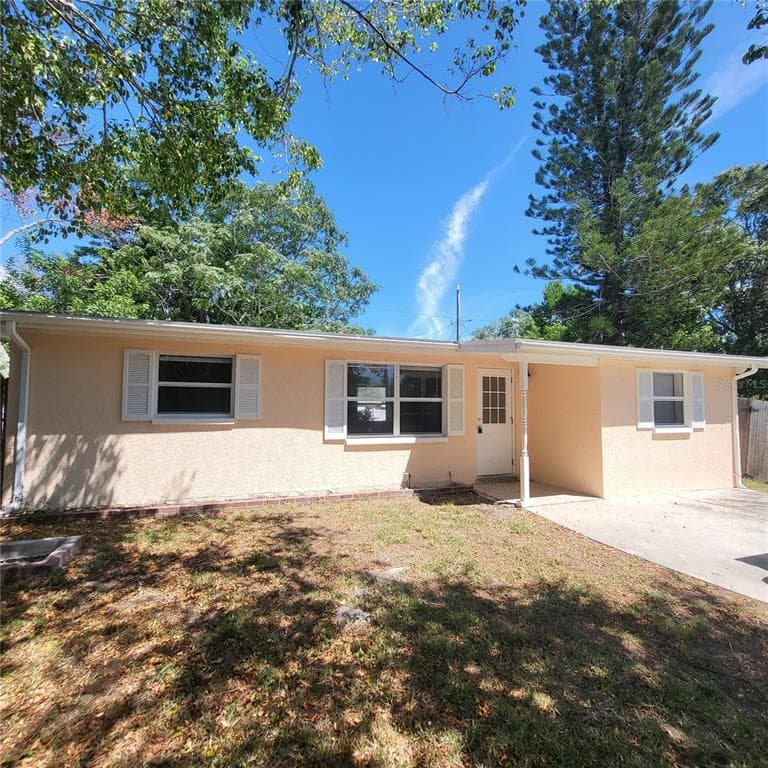 10449 116TH TERRACE LARGO, FL 33773