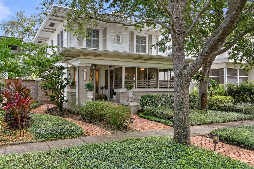 155 18TH AVENUE NE ST PETERSBURG, FL 33704
