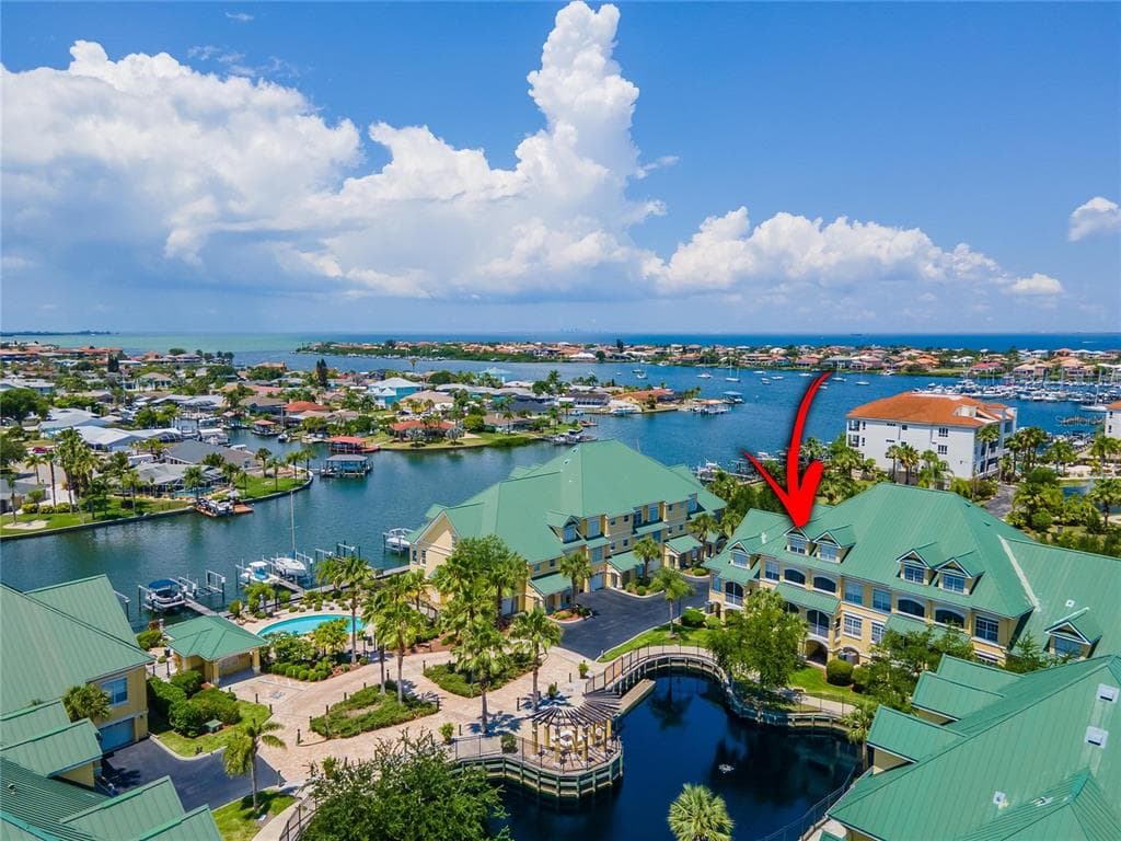 6447 SUNSET BAY CIRCLE APOLLO BEACH, FL 33572