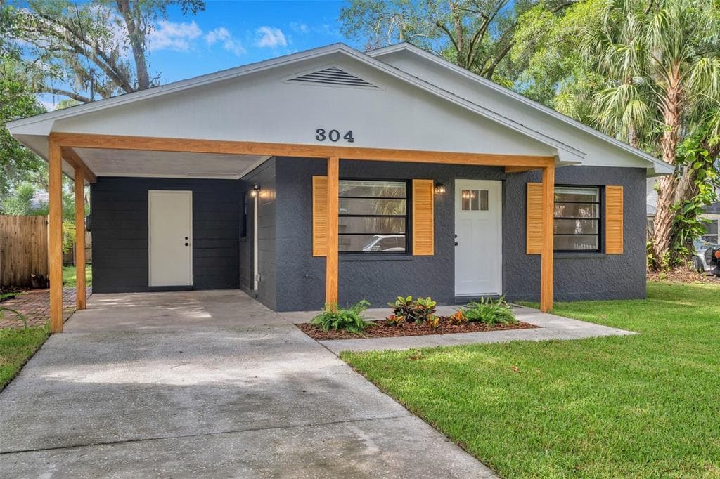 304 W IDLEWILD AVENUE TAMPA, FL 33604