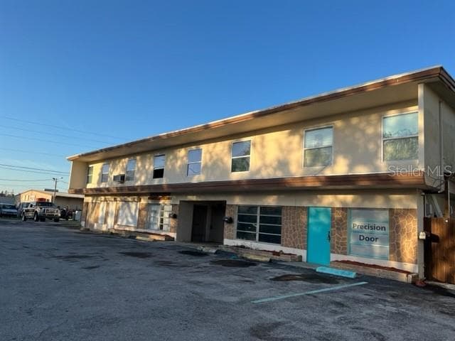 2440 25TH STREET UNIT 2 ST PETERSBURG, FL 33713