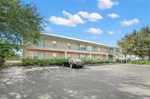5826 CONGRESS STREET UNIT 104 NEW PORT RICHEY, FL 34653