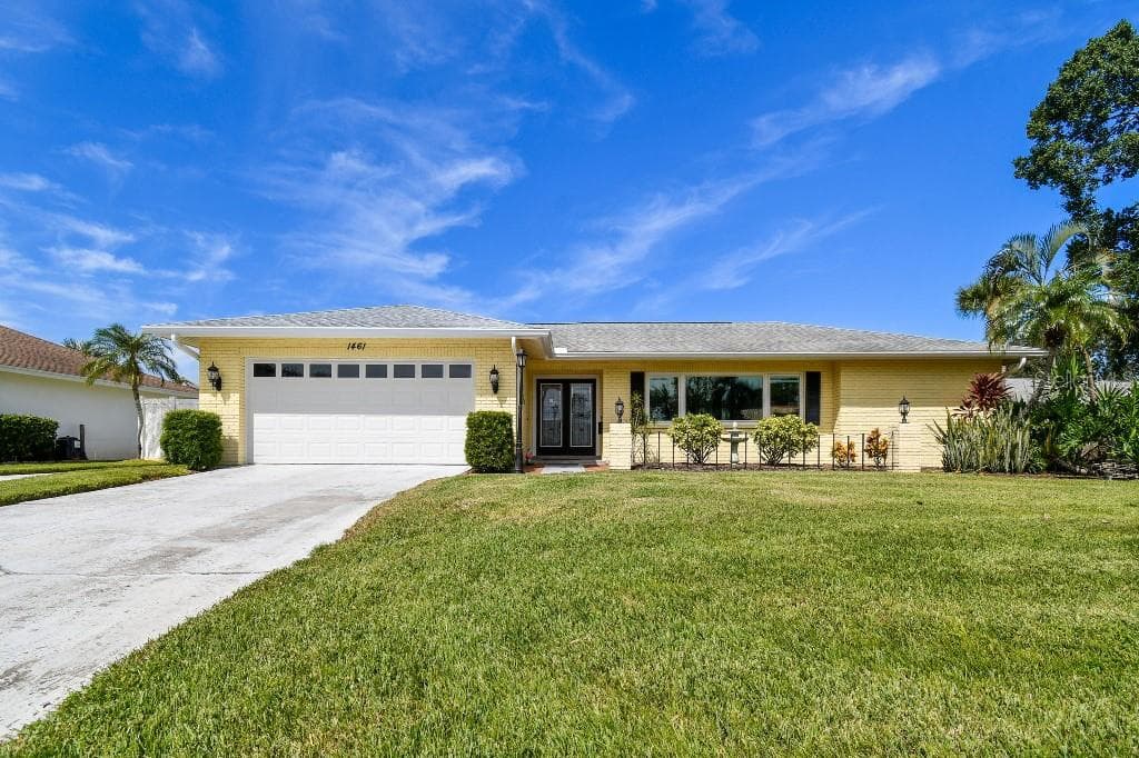 1461 75TH CIRCLE NE ST PETERSBURG, FL 33702