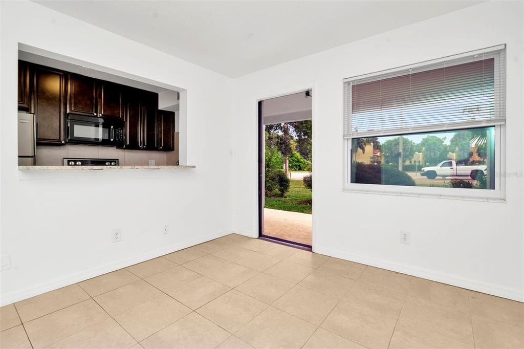 3700 HAINES ROAD N UNIT 11 ST PETERSBURG, FL 33704