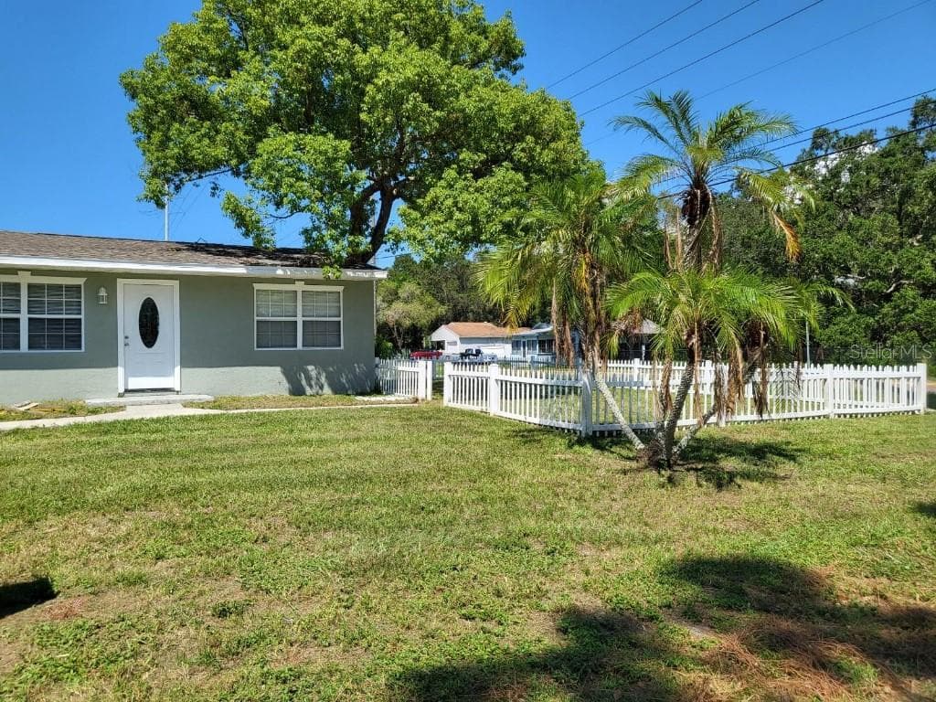 1290 BERTLAND WAY CLEARWATER, FL 33755