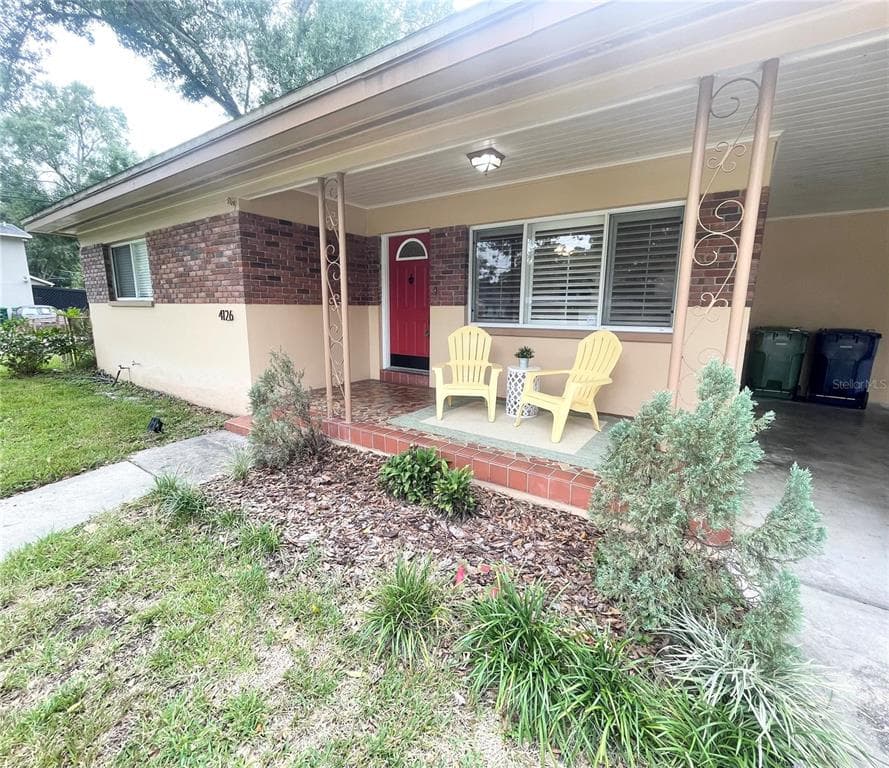 4126 N ALBANY AVENUE TAMPA, FL 33607