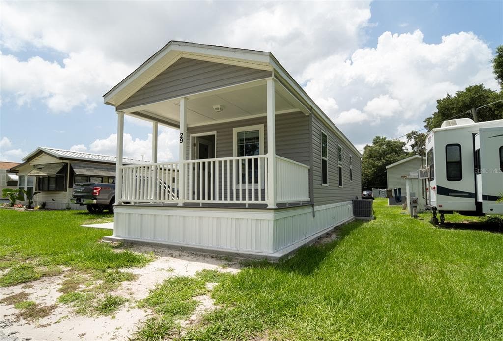 6991 FORT KING ROAD UNIT 29 ZEPHYRHILLS, FL 33541
