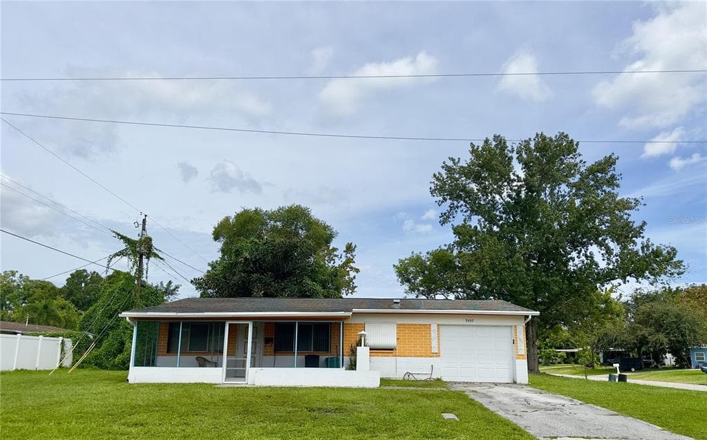 9430 PARK LAKE DRIVE N PINELLAS PARK, FL 33782