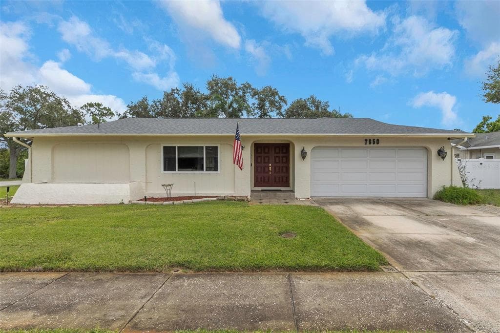 7650 GIBRALTER COURT ST PETERSBURG, FL 33709