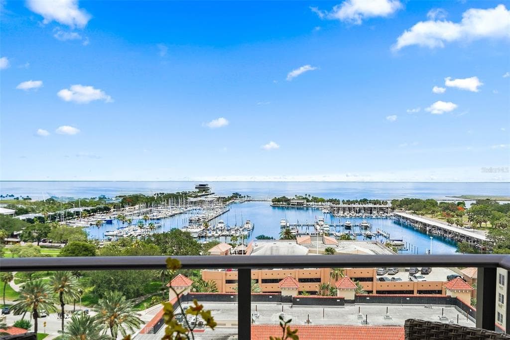 100 1ST AVENUE N UNIT 1004 ST PETERSBURG, FL 33701