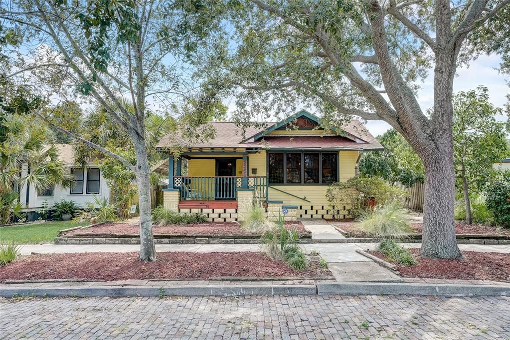 2350 BURLINGTON AVENUE N ST PETERSBURG, FL 33713