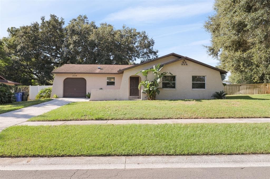 2039 RONALD CIRCLE SEFFNER, FL 33584