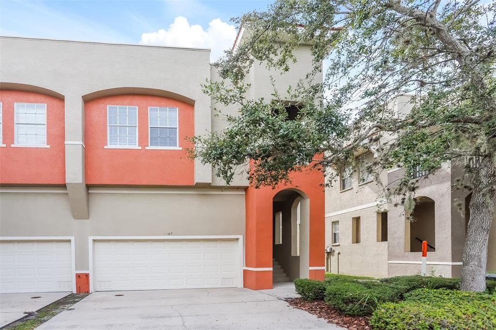 6504 QUIET POOL COURT APOLLO BEACH, FL 33572