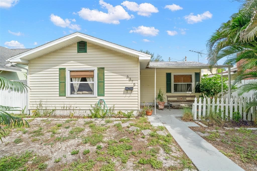 6375 4TH AVENUE S ST PETERSBURG, FL 33707