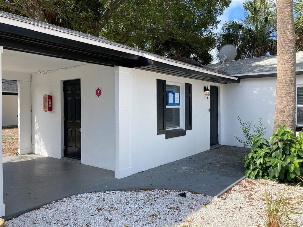 310 78TH AVENUE UNIT 5 ST PETE BEACH, FL 33706