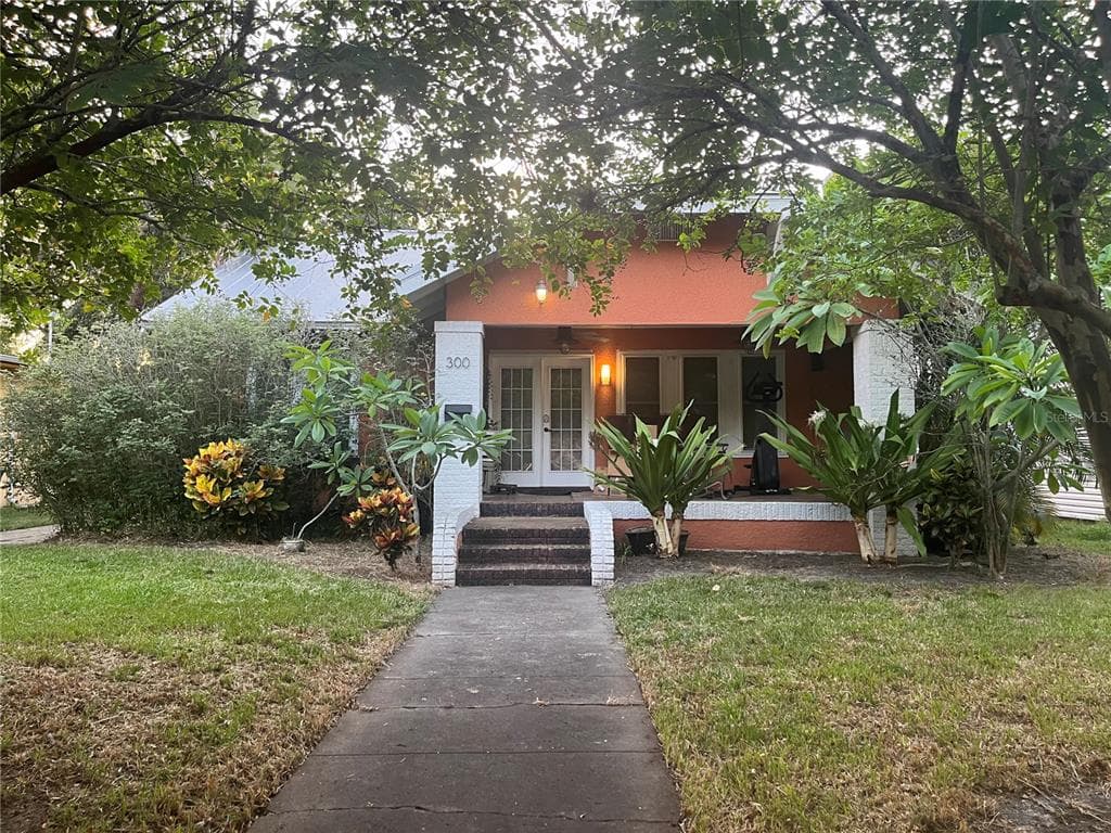 300 N WASHINGTON AVENUE CLEARWATER, FL 33755