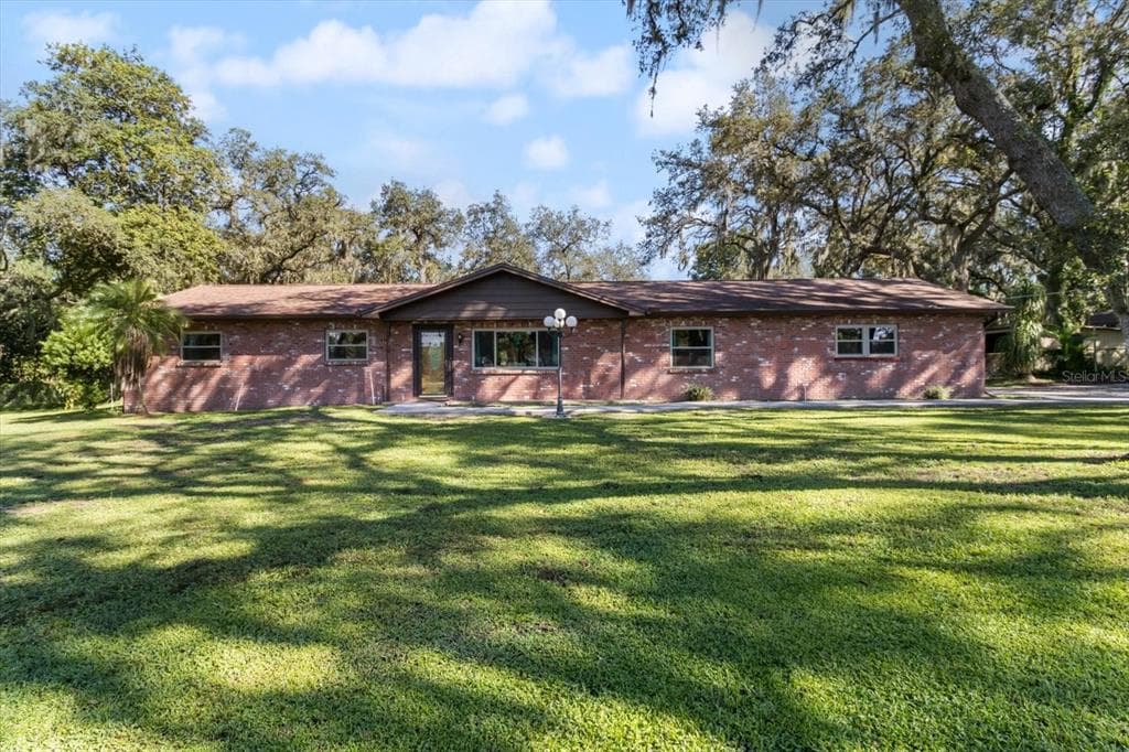 110 WOODDALE DRIVE BRANDON, FL 33511