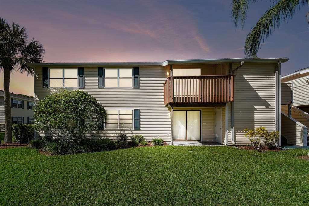 123 LOBLOLLY COURT UNIT H OLDSMAR, FL 34677