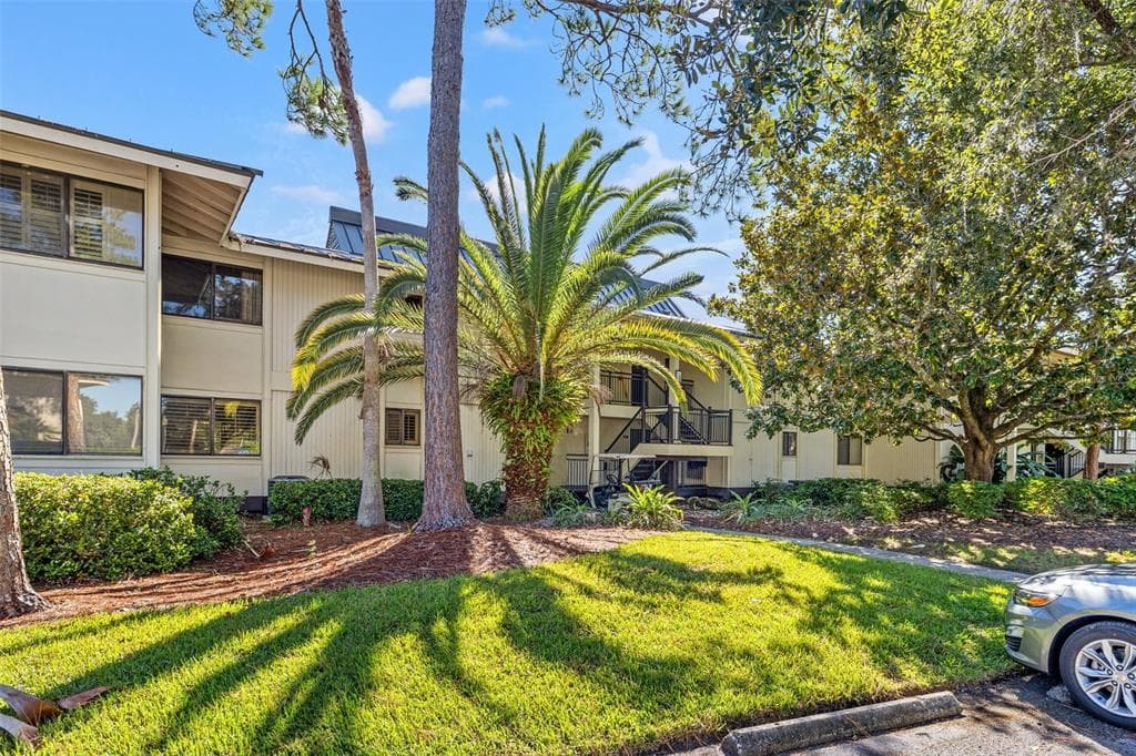 4946 MILL POND ROAD UNIT 3188/3190 WESLEY CHAPEL, FL 33543