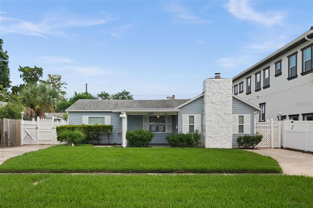 621 85TH AVENUE N ST PETERSBURG, FL 33702