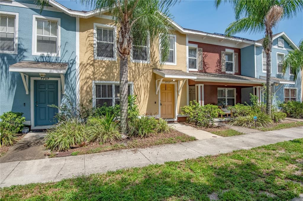 7707 N BRANCH AVENUE TAMPA, FL 33604