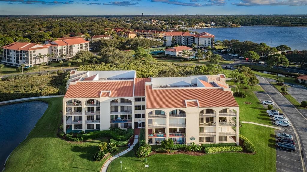 144 MARINER DR UNIT 144 TARPON SPRINGS, FL 34689