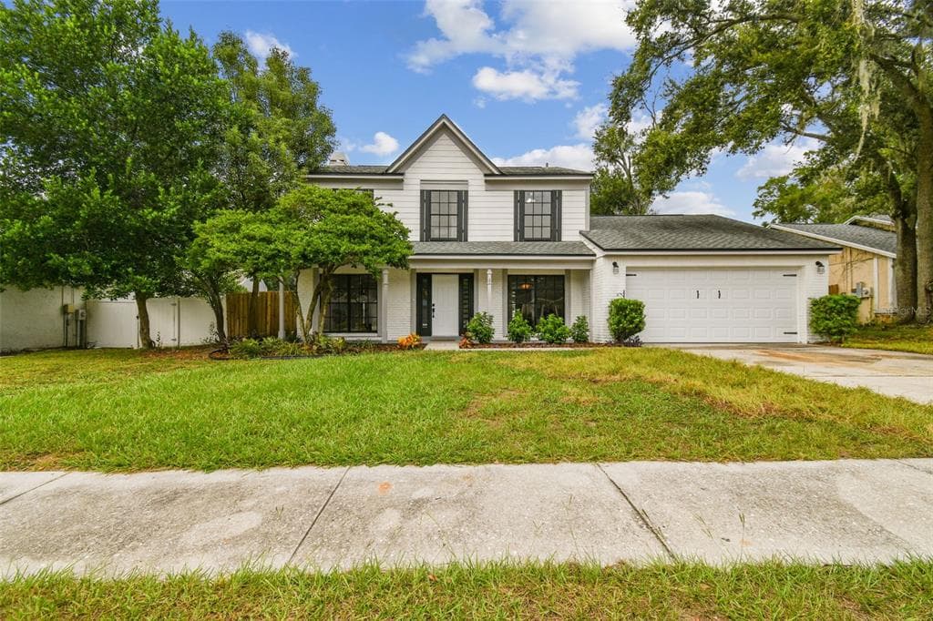 812 SMITH BAY DRIVE