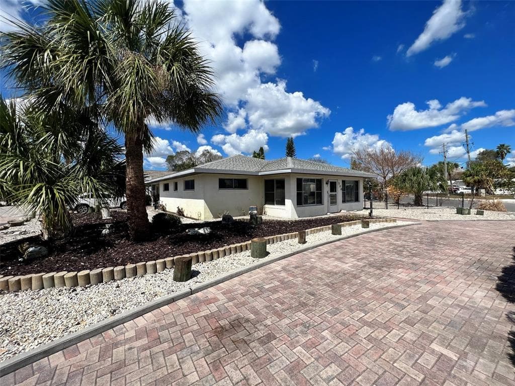 500 140TH AVENUE E MADEIRA BEACH, FL 33708