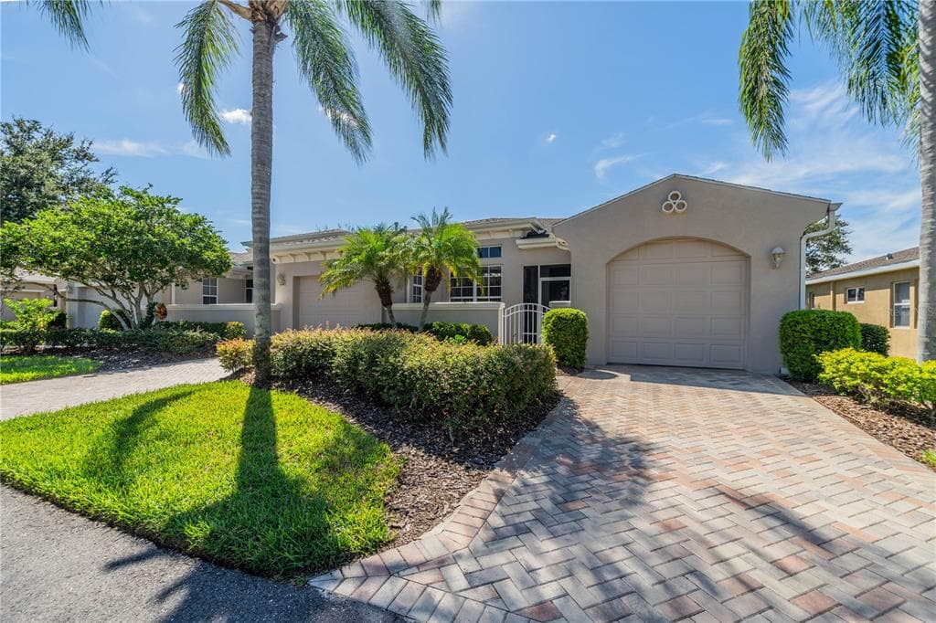 2412 KENSINGTON GREENS DRIVE UNIT 0 SUN CITY CENTER, FL 33573
