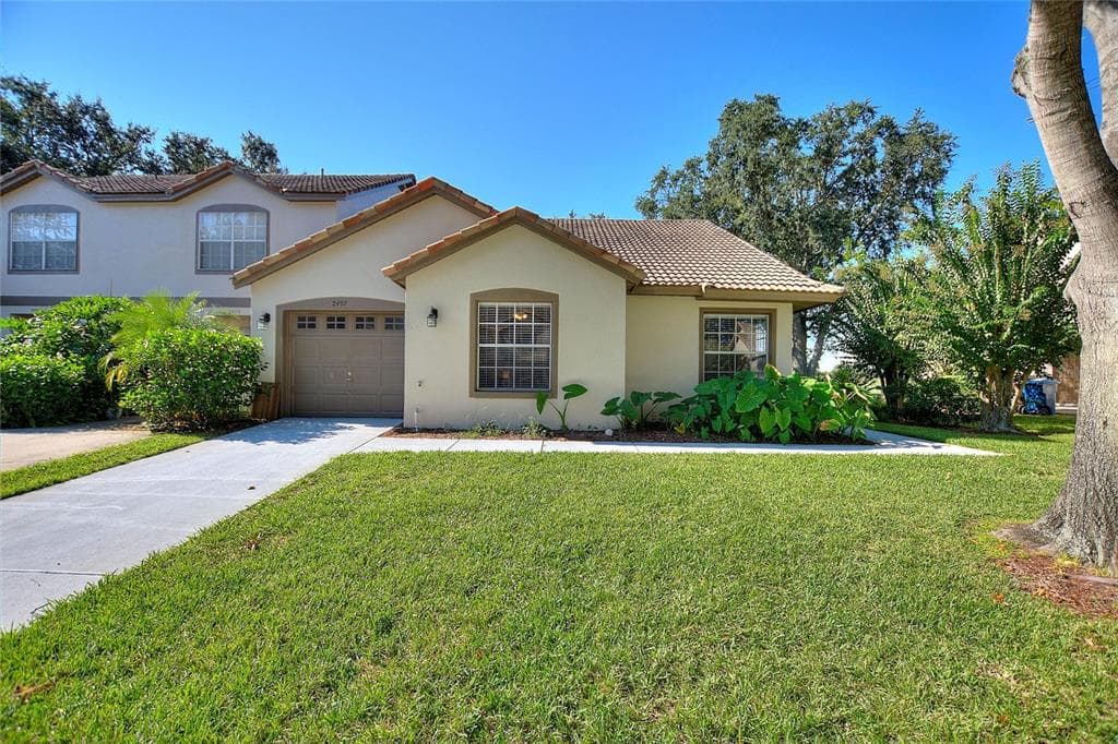 2497 SAINT AUGUSTINE BOULEVARD HAINES CITY, FL 33844