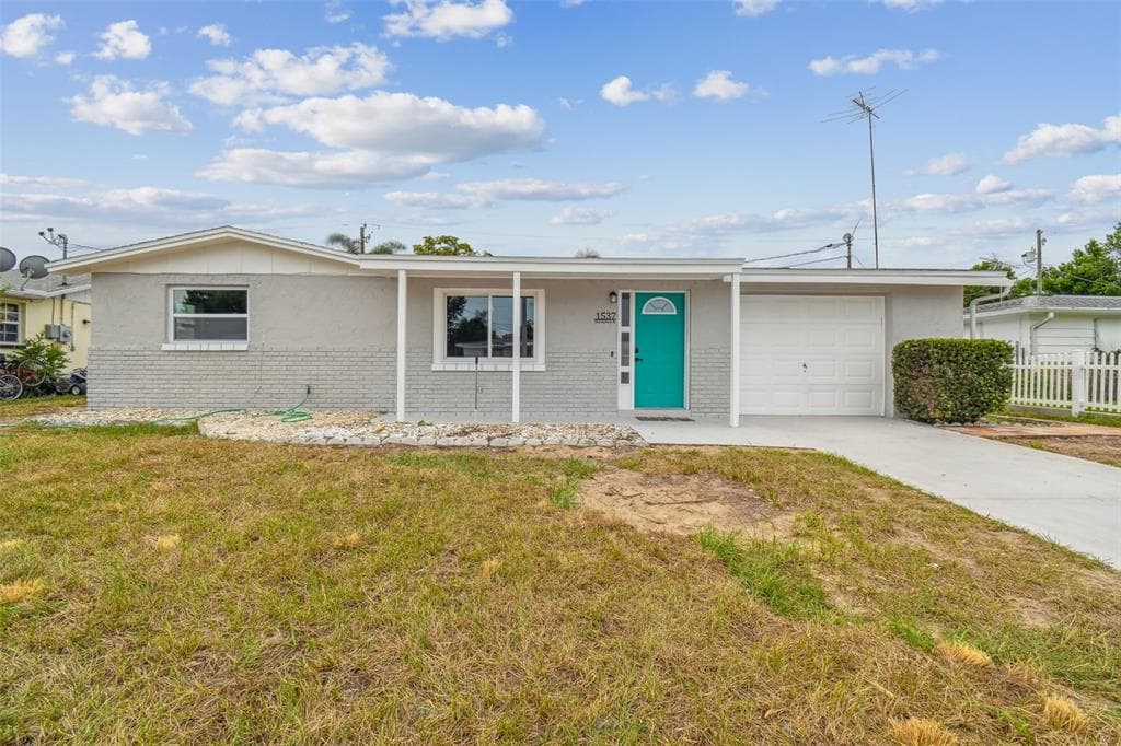1537 DERRICK STREET HOLIDAY, FL 34690