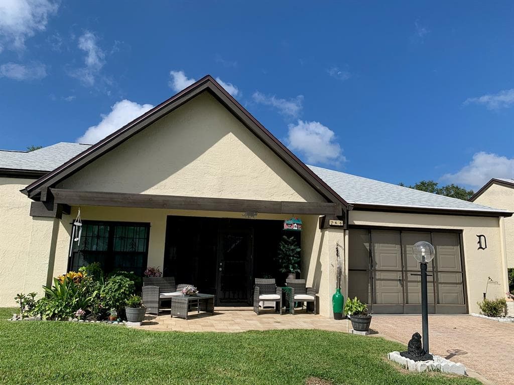 764 LAKEWOOD DRIVE