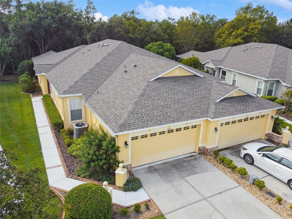 7504 DEER PATH LANE LAND O LAKES, FL 34637